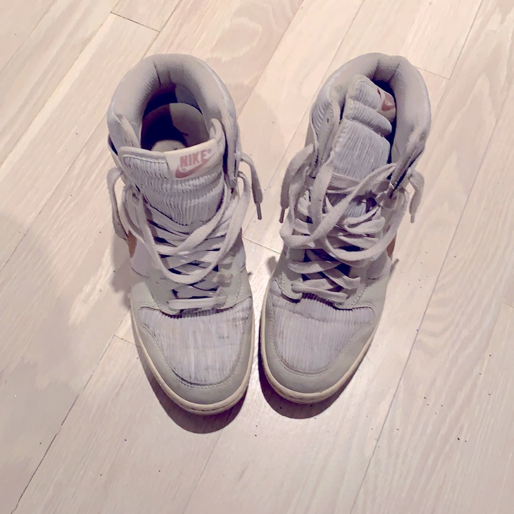 Ladies Nike sneakers high heel